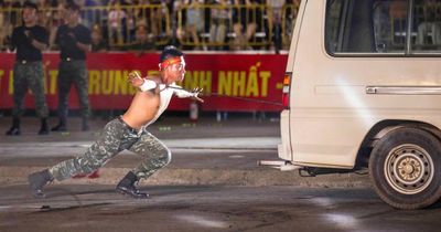 'Yết hầu thép' đẩy xe nặng hơn 3 tấn của Thiếu úy Lê Văn Thịnh