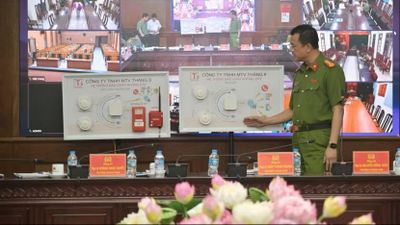 Công an Hà Nội ra mắt thiết bị báo cháy không dây