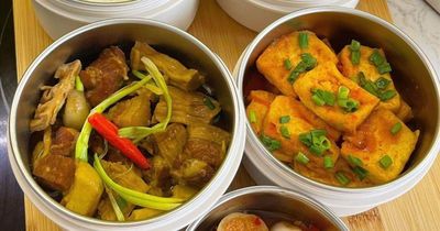 Mang cơm đi làm mỗi ngày nhưng nhiều người không biết mình đang mắc 3 sai lầm hại sức khỏe
