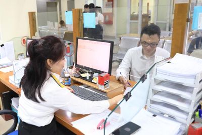 Nợ thuế thế nào sẽ bị tạm hoãn xuất cảnh?