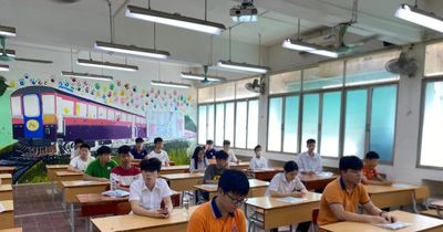 Gần 125.000 thí sinh Hà Nội thi môn thi đầu tiên kỳ tuyển sinh lớp 10 công lập
