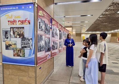 Triển lãm 'Trẻ em thời chiến' lần đầu được tổ chức tại ga metro số 1 TP.HCM