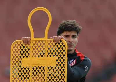 Sốc với số tiền Atletico đòi Barca vụ Alvarez