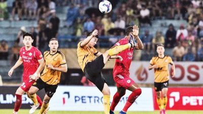 Ngôi vô địch đã có chủ, nhưng V.League vẫn căng thẳng với cuộc đua trụ hạng