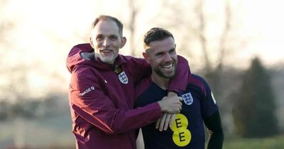 Giữa tâm bão dư luận, Jordan Henderson vẫn âm thầm để lại dấu ấn lịch sử