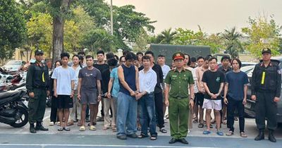 Người nổi tiếng và cái giá của những phút buông thả