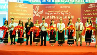 Trưng bày không gian văn hóa giàu bản sắc của đồng bào Co
