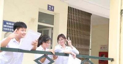 Đề Tiếng Anh thi vào lớp 10 Hà Nội ổn định cấu trúc, nâng cấp độ khó
