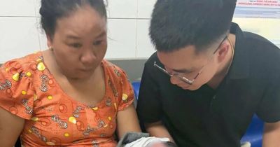 Phát hiện trẻ sơ sinh còn dây rốn bị bỏ trước cổng chùa ở Huế