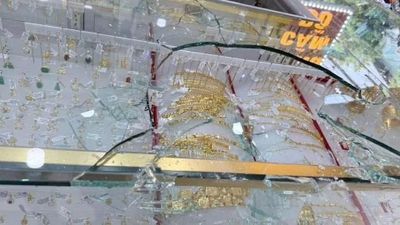 Công an 5 tỉnh phối hợp bắt gọn băng cướp tiệm vàng ở TPHCM