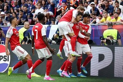 Trực tiếp chung kết C1 PSG vs Arsenal 0-1 (H1): Safonov chấn thương