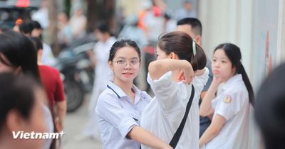 Kỳ thi vào 10: Thí sinh bắt đầu làm bài thi đầu tiên, môn Ngữ văn