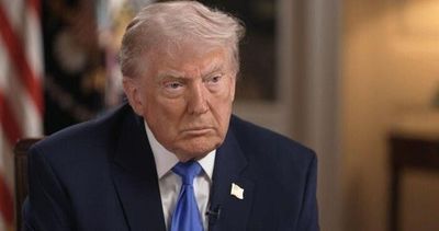 Nhà Trắng công bố báo cáo y tế, giải thích các vết bầm của Tổng thống Trump