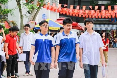 Học sinh Hà Nội bắt đầu bước vào Kỳ thi tuyển sinh lớp 10 năm học 2026-2027