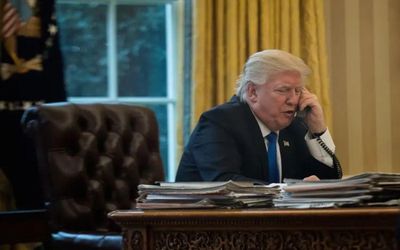 Giải mã 'chiếc nút đỏ trên bàn làm việc' của Trump ở Nhà Trắng từng khiến nhiều người thấp thỏm lo lắng