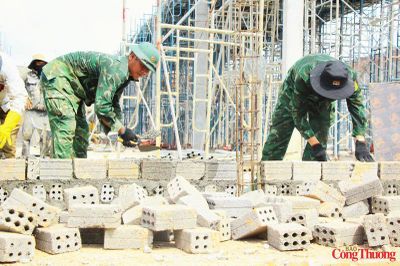 Bộ đội Biên phòng Gia Lai chung sức, 'chia lửa' xây trường vùng biên