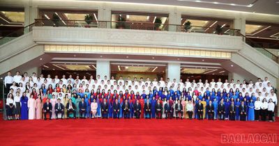 Đoàn đại biểu thanh niên tỉnh Lào Cai hoàn thành 'Hành trình đỏ' tại Vân Nam, Trung Quốc