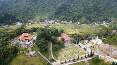 Khởi hành từ Pác Bó