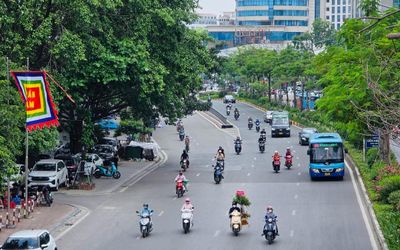 Hà Nội đề xuất hỗ trợ tới 20 triệu đồng khi đổi xe máy xăng sang xe điện