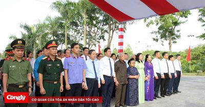 Lãnh đạo tỉnh Bắc Ninh dâng hương tưởng niệm 121 năm Ngày sinh đồng chí Hoàng Quốc Việt