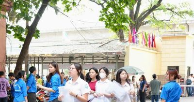 Một thí sinh vi phạm quy chế, 390 thí sinh vắng mặt trong buổi thi đầu tiên vào lớp 10