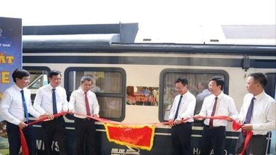 Ra mắt 'Đoàn tàu chuyên xa' hiện đại trên tuyến Hà Nội – Thái Nguyên