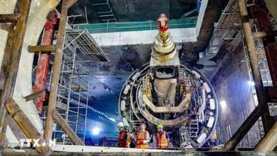 Xuyên đêm tháo dỡ máy đào hầm tuyến metro Nhổn – Ga Hà Nội