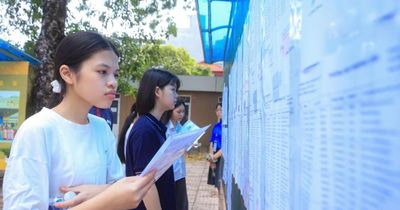 Sáng nay 30/5, gần 125.000 thí sinh Hà Nội bước vào kỳ thi lớp 10