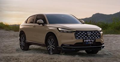 Có 800 triệu đồng, chọn mua xe 5 chỗ nào phù hợp nhất cho gia đình?