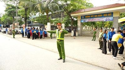 Tuổi trẻ xã Dương Hòa đồng hành cùng thí sinh thi vào lớp 10