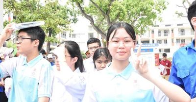 Nhiều sĩ tử xã Phù Đổng phấn chấn sau bài ngữ văn