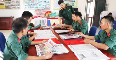 Phường Kiến Hưng thăm, động viên tân binh nhập ngũ năm 2026 tại Trung đoàn 165