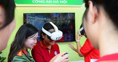 Một ngày trải nghiệm 'Tổ quốc bình yên' giữa lòng Thủ đô