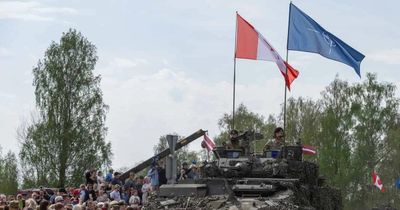 Lữ đoàn đa quốc gia của NATO gây áp lực lớn lên biên giới Nga