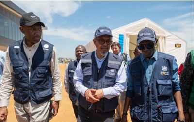WHO kêu gọi gỡ bỏ lệnh cấm du lịch vì dịch Ebola