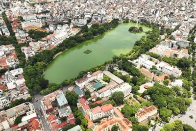 Hà Nội: Những ai được hỗ trợ tiền khi chuyển đổi xe xăng sang xe điện?