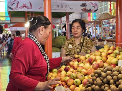 Hàng ngàn du khách đổ về Lễ hội Trái cây Nam Bộ 2026