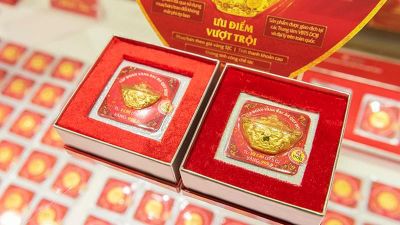 Giảm liên tiếp, giá vàng trong nước 'bốc hơi' 7 triệu đồng/lượng trong tháng 5