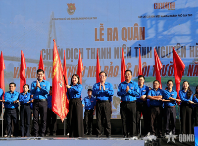 Hơn 2.000 đoàn viên, thanh thiếu nhi Cần Thơ sôi nổi ra quân Chiến dịch Hè tình nguyện 2026