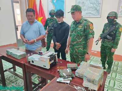 'Lá chắn thép' bảo vệ biên cương
