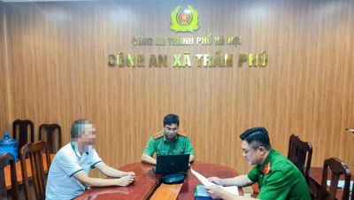 Xử phạt người đăng tin 'nắng nóng khiến thóc nổ thành bỏng'