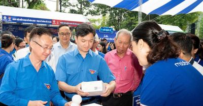 Tuổi trẻ TPHCM hứng khởi mang 'Mùa hè số' vào hè tình nguyện