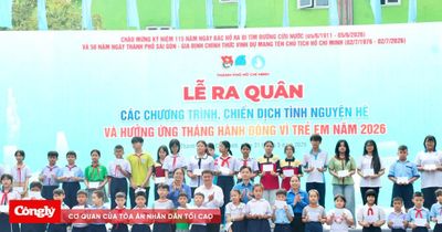 TP.HCM lần đầu ra quân 'Mùa hè số'