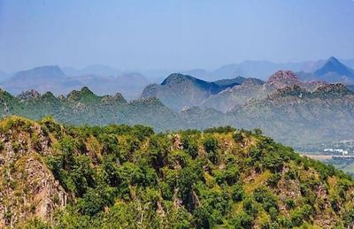 Lá chắn chống nóng của Ấn Độ bị ngành khai khoáng tàn phá
