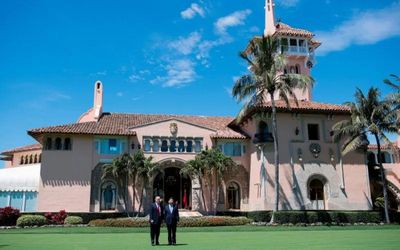 'Lời tiên đoán' kỳ lạ tại dinh thự Donald Trump: Gần 100 năm sau mới thành sự thật