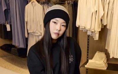 Siêu mẫu Han Hye Jin khoe vóc dáng săn chắc đáng ngưỡng mộ ở tuổi 42