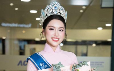 Ngôi trường Phương Oanh từng theo học đặc biệt ra sao?