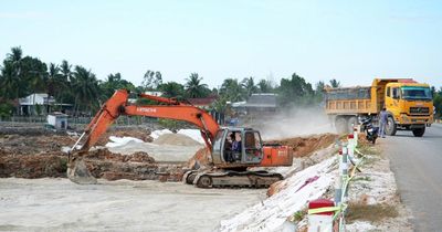 Dự án thành phần 1 hoàn thiện đường ven biển Võ Chí Công: Gỡ vướng mặt bằng, gấp rút thi công