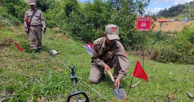 Lính công binh hồi sinh những vùng đất chết