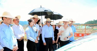 Bí thư Tỉnh ủy Dương Quốc Huy khảo sát dự án cầu biên giới Bát Xát - Bá Sái và khu giám sát Bá Sái (Vân Nam, Trung Quốc)